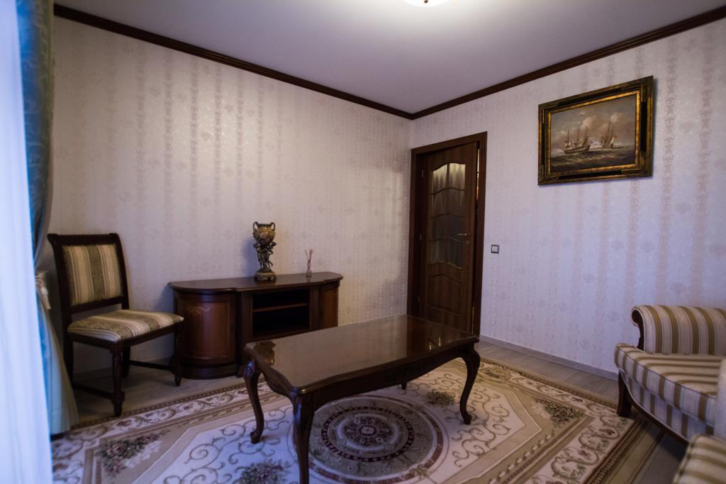 Casa-Le-Baron Apartment Satu-Mare Room photo